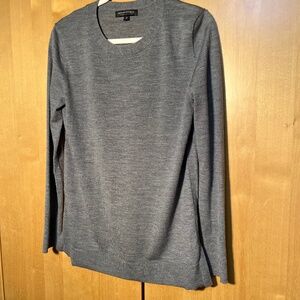 Long Sleeve Gray  Sweater Extra Fine Merino Wool Size M